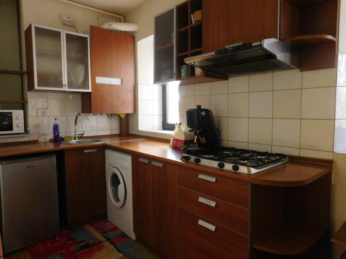 Nicole'S Apartment Bucharest Exterior photo